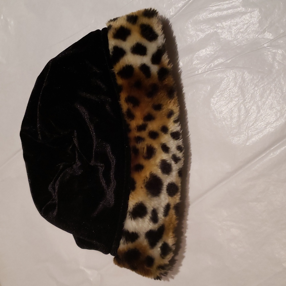 Children's Place Leopard Faux Fur Trim Girls velour hat lined BLACK Warm Soft